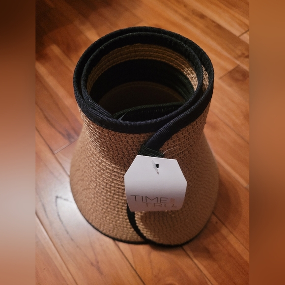 NWT Hat  Adjustable - Picture 2 of 3